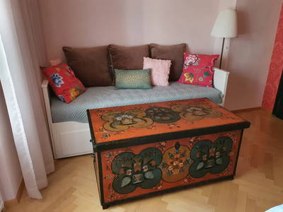 Haus Irblingweg - Couch im Schlafzimmer