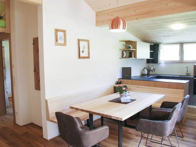 Bild 10 aus  Haus Bergquell mit Pferdestall