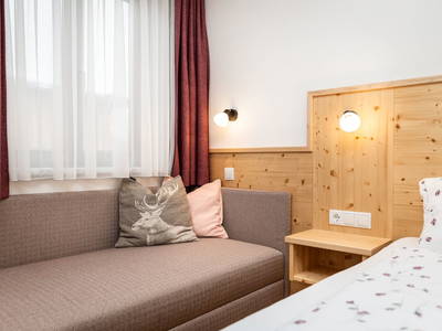 Bild 103 aus  Ausserraingut