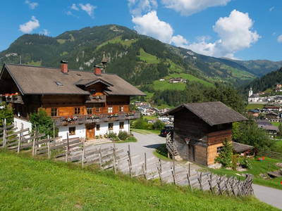 Bild 2 aus  Reitbauernhof