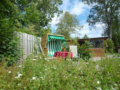 Strandkorb im Garten