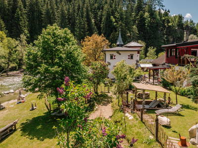 Bild 2 aus  Smiley Fluss Chalet