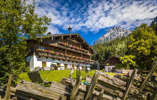 Erbhof Hinterrain aus Leogang