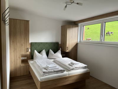 Bild 4 aus  Peterlehen