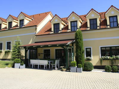 Bild 2 aus  Weingut & Gästezimmer Edelmann