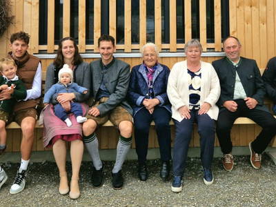 Bild 106 aus  Schweizer Hof