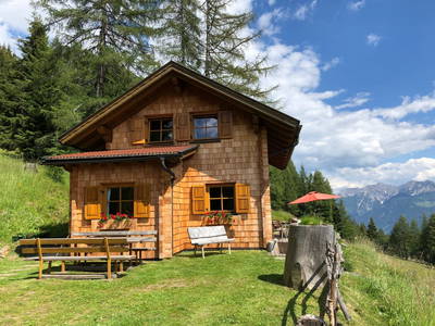 Bild 2 aus  Almhütte Einklang