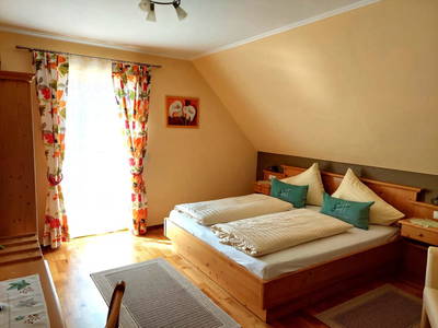 Bild 42 aus  Weingut Stoff