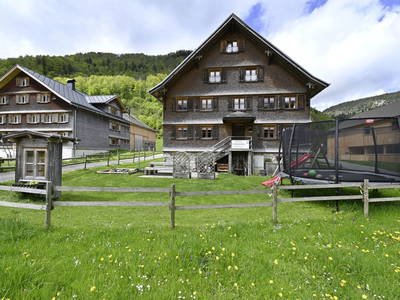 Bild 2 aus  Der BiscHOF in Mellau