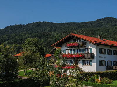 Unser Bauernhaus im Sommer