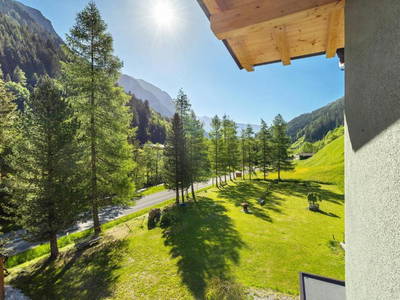 Bild 2 aus  Nature House