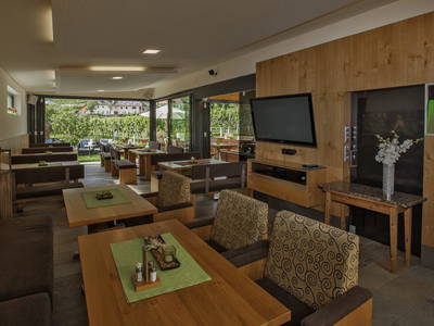 Bild 11 aus  Weingut STRAWANZER Donabaum