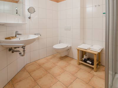 Bild 26 aus  Waldbothgut