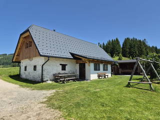 Grünalmhütte aus Großlobming