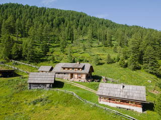 Wolfsbachhütte aus Rennweg am Katschberg