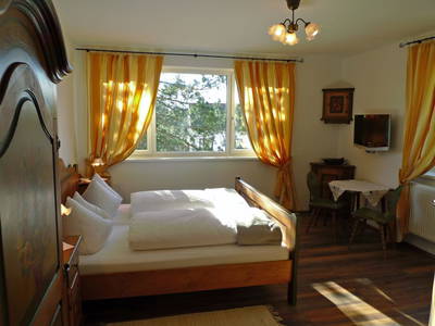 Bio Frühstückspension Marillenhof - Zimmer 1 - 