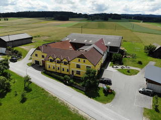 Biobauernhof Hipp-Bruckner aus Großschönau