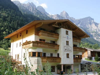 Bild 2 aus  Alfaierhof & Bergheimat