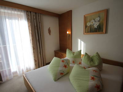 Bild 40 aus  Waldhof