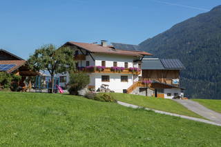 Tobadillerhof Kinderbauernhof Pitztal Tirol aus Wenns