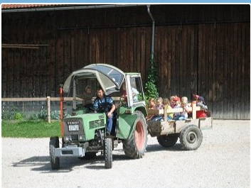 Traktorrundfahrt mit Bauer Schorsch