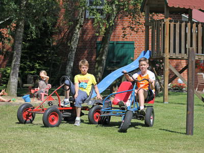 Bild 12 aus  "Der Eichenhof"