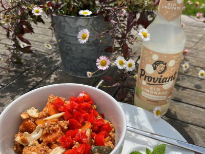 herzhafte Stärkung im Feldcafé