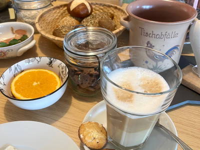 Bild 55 aus  Goldener Hahn - Hyggeliges Aparthotel mit Frühstücksbuffet, Pool & Sauna