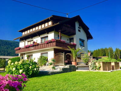 Bild 2 aus  Gästehaus Nassfeld - kleines und persönliches Landhaus