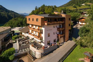 Pension Sonnegg aus Meran