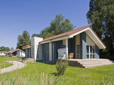 Bild 8 aus  Strandhäuser am Leuchtturm - Ferienhausgesellschaft Behrens & Kauffmann KG (GmbH & Co.)