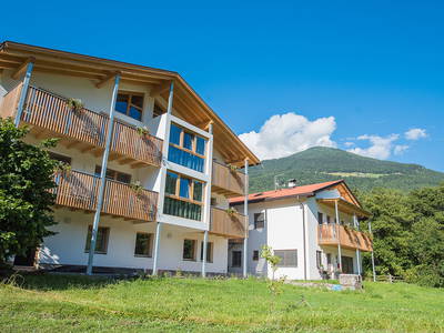 Bild 2 aus  Bioland Bauernhof Hausergut