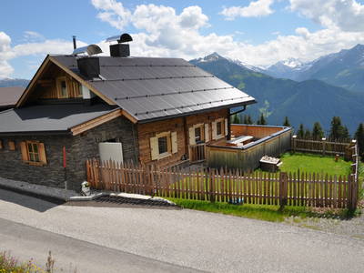 Bild 2 aus  Berghütte Ahornblick