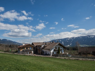 Bild 2 aus  Unterschöpferhof
