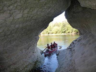 Kanutour auf der Dordogne mit Höhlen-Fahrt