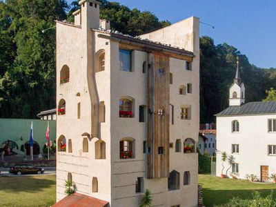 Bild 29 aus  Turm zu Schloss Schedling - Ferienwohnungen