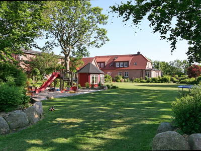Viel Platz im schönen großen Garten