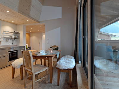 Küche und Esszimmer Apartment Modern Alps