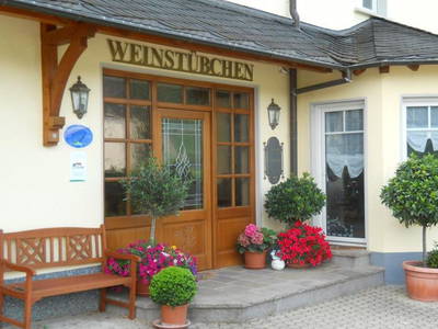 Bild 6 aus  Weingut Winnebeck inmitten der Weinberge