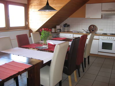 Essbereich mit Küchenzeile Wohnung 1