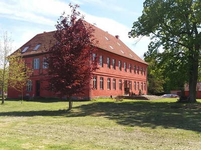 Bild 13 aus  Gutshaus Rensow & Alte Schule