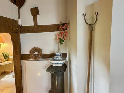 Bild 16 aus  Cottage mit Kamin und Garten