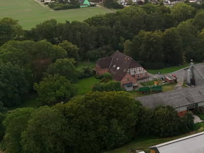 Unser Hof von oben