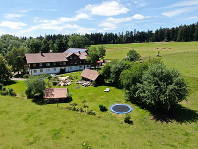 Bild 2 aus  Gutshof Armbruster