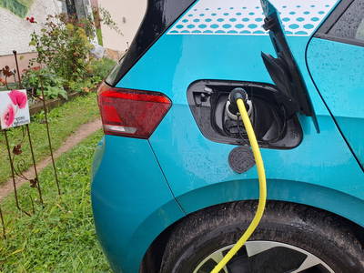 grüne Energie an unserern Ladestationen tanken!