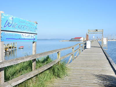 Seebrücke zur Segelmarina
