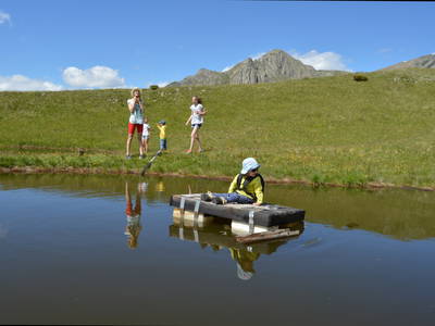 Am kleinen Bergsee auf der Alm