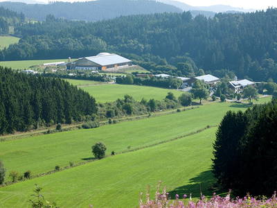 Blick vom Aventura auf unseren Hof