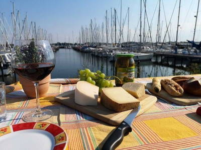 Abendbrot in Maasholm am Hafen