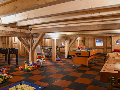 Bild 14 aus  Vorderhof